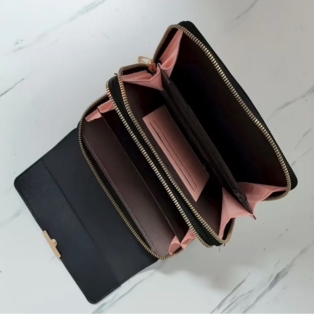 Pink Forever Young Crossbody Bag NIP - Picture 3 of 13